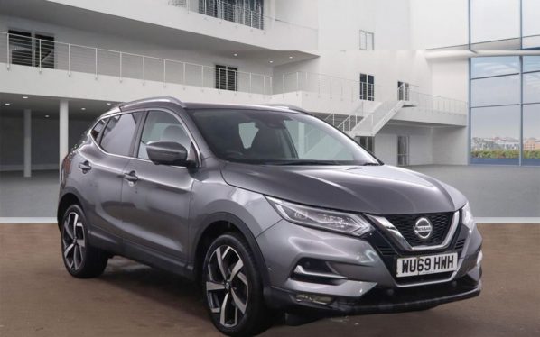 Used 2020 GREY NISSAN QASHQAI SUV 1.3 DIG-T Tekna SUV 5dr Petrol Manual Euro 6 (s/s) (140 ps) (reg. 2020-01-20) for sale in Stockport