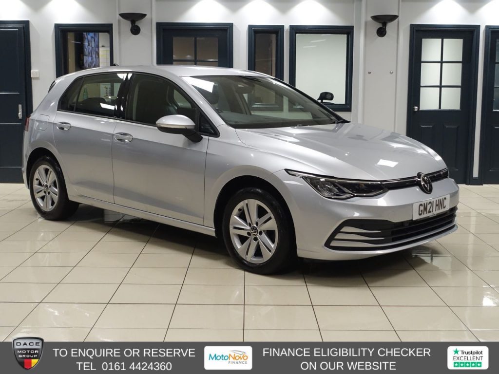 Used 2021 SILVER VOLKSWAGEN GOLF Hatchback 2.0 TDI Life Hatchback 5dr Diesel DSG Euro 6 (s/s) (115 ps) (reg. 2021-06-11) for sale in Altrincham