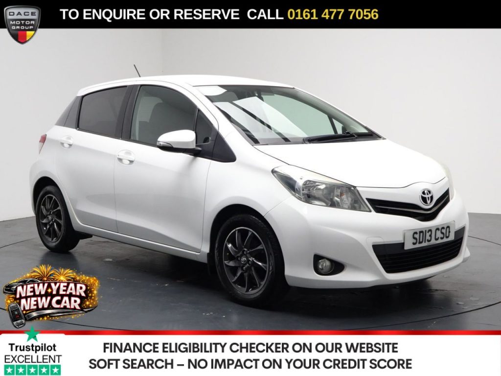 Used 2013 WHITE TOYOTA YARIS Hatchback 1.0 VVT-i Edition Hatchback 5dr Petrol Manual Euro 5 (69 ps) (reg. 2013-03-28) for sale in Stockport