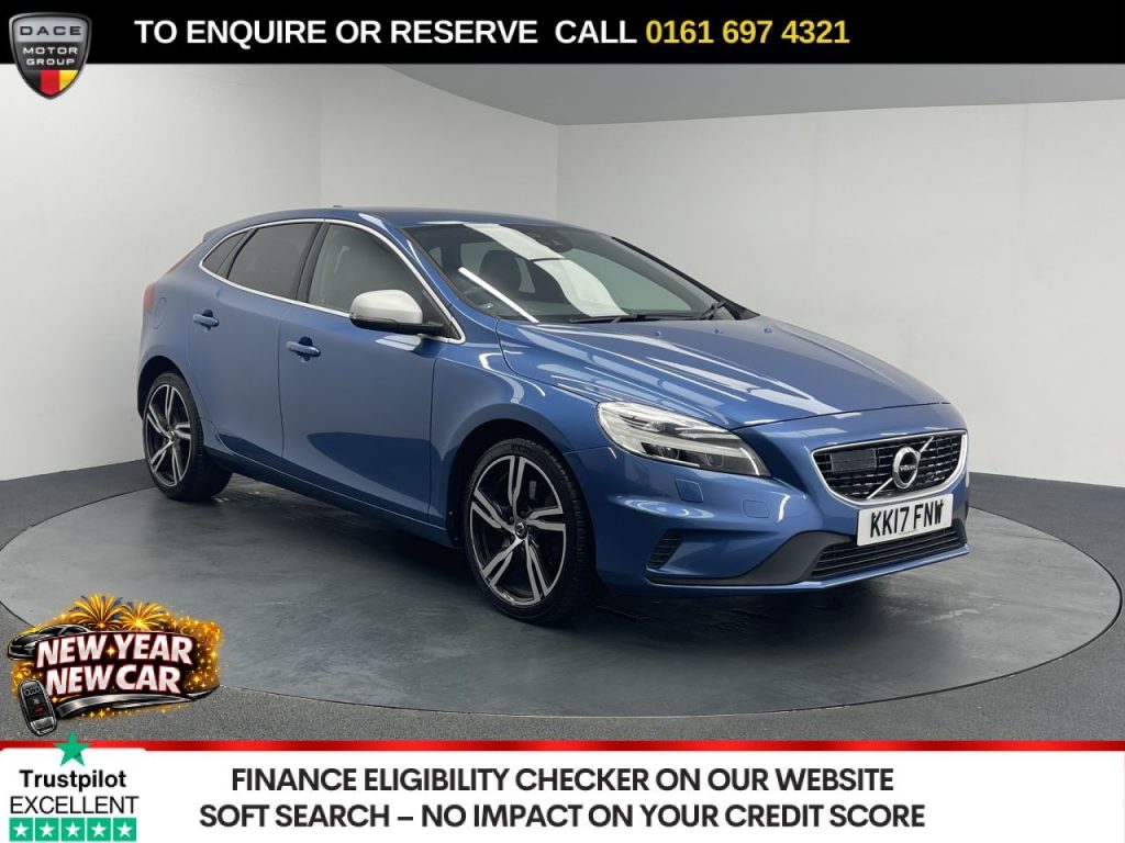 Used 2017 BLUE VOLVO V40 Hatchback 1.5 T2 R-Design Pro Hatchback 5dr Petrol Auto Euro 6 (s/s) (122 ps) (reg. 2017-07-20) for sale in Manchester