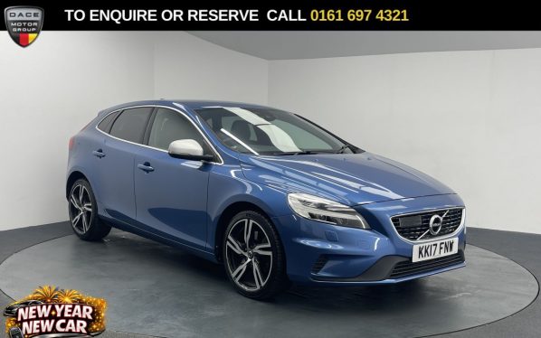 Used 2017 BLUE VOLVO V40 Hatchback 1.5 T2 R-Design Pro Hatchback 5dr Petrol Auto Euro 6 (s/s) (122 ps) (reg. 2017-07-20) for sale in Manchester