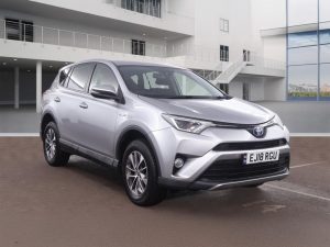 Used 2018 SILVER TOYOTA RAV4 SUV 2.5 VVT-h Icon Tech SUV 5dr Petrol Hybrid CVT Euro 6 (s/s) (197 ps) (reg. 2018-06-08) for sale in Stockport