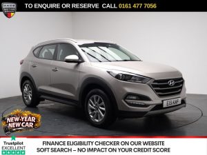 Used 2018 WHITE HYUNDAI TUCSON SUV 1.6 GDi Blue Drive SE Nav SUV 5dr Petrol Manual Euro 6 (s/s) (132 ps) (reg. 2018-03-08) for sale in Stockport