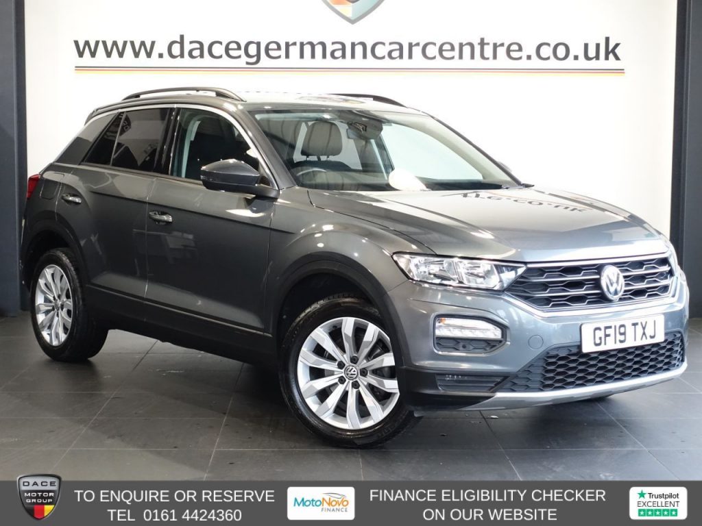 Used 2019 GREY VOLKSWAGEN T-ROC SUV 1.0 TSI GPF SE SUV 5dr Petrol Manual Euro 6 (s/s) (115 ps) (reg. 2019-03-29) for sale in Altrincham