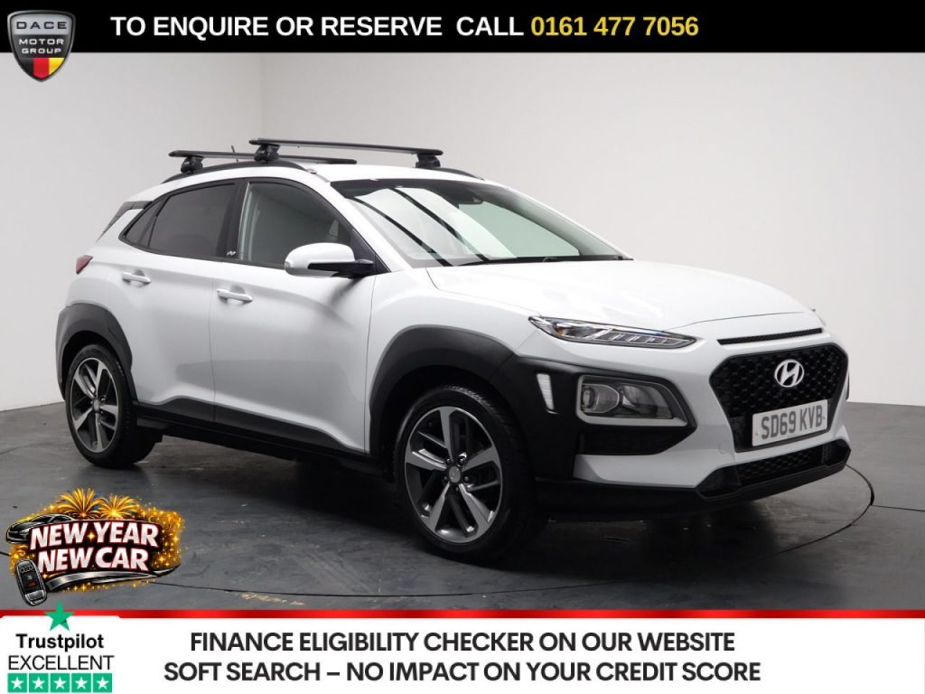 Used 2019 WHITE HYUNDAI KONA SUV 1.0 T-GDi Play SUV 5dr Petrol Manual Euro 6 (s/s) (120 ps) (reg. 2019-09-30) for sale in Stockport