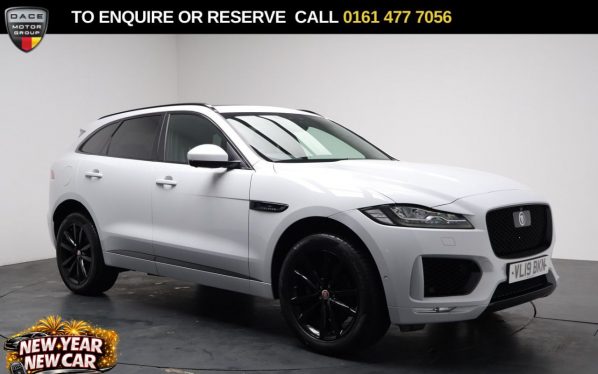 Used 2019 WHITE JAGUAR F-PACE SUV 2.0 P250i Chequered Flag SUV 5dr Petrol Auto AWD Euro 6 (s/s) (250 ps) (reg. 2019-07-19) for sale in Stockport