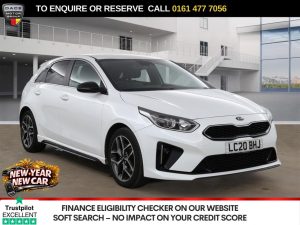 Used 2020 WHITE KIA CEED Hatchback 1.6 CRDi GT-Line Hatchback 5dr Diesel DCT Euro 6 (s/s) (134 bhp) (reg. 2020-05-14) for sale in Stockport