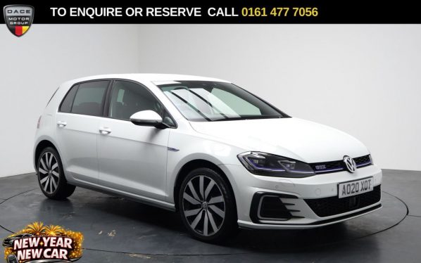 Used 2020 WHITE VOLKSWAGEN GOLF Hatchback 1.4 TSI 8.7kWh GTE Advance Hatchback 5dr Petrol Plug-in Hybrid DSG Euro 6 (s/s) (204 ps) (reg. 2020-07-31) for sale in Stockport