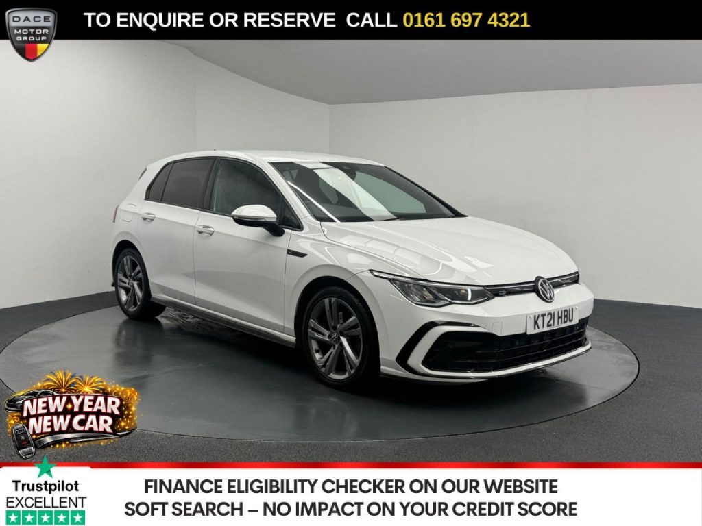 Used 2021 WHITE VOLKSWAGEN GOLF Hatchback 2.0 TDI R-Line Hatchback 5dr Diesel DSG Euro 6 (s/s) (150 ps) (reg. 2021-07-23) for sale in Manchester Trade