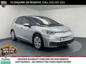 Used 2022 SILVER VOLKSWAGEN ID.3 Hatchback Pro Performance 58kWh Family Hatchback 5dr Electric Auto (204 ps) (reg. 2022-08-16) for sale in Manchester