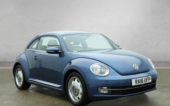 Used 2016 BLUE VOLKSWAGEN BEETLE Hatchback 1.4 TSI BlueMotion Tech Design Hatchback 3dr Petrol Manual Euro 6 (s/s) (150 ps) (reg. 2016-08-16) for sale in Altrincham