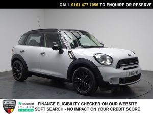Used 2016 WHITE MINI COUNTRYMAN SUV 2.0 Cooper SD SUV 5dr Diesel Manual Euro 5 (s/s) (143 ps) (reg. 2016-04-28) for sale in Stockport