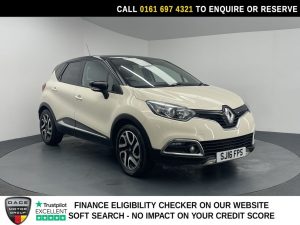 Used 2016 WHITE RENAULT CAPTUR SUV 0.9 TCe ENERGY Dynamique S Nav SUV 5dr Petrol Manual Euro 6 (s/s) (90 ps) (reg. 2016-06-30) for sale in Manchester