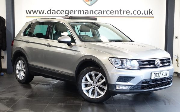 Used 2017 SILVER VOLKSWAGEN TIGUAN SUV 2.0 TDI BlueMotion Tech SE Navigation SUV 5dr Diesel DSG 4Motion Euro 6 (s/s) (150 ps) (reg. 2017-03-17) for sale in Altrincham