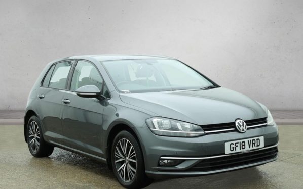 Used 2018 GREY VOLKSWAGEN GOLF Hatchback 1.4 TSI SE Nav Hatchback 5dr Petrol Manual Euro 6 (s/s) (125 ps) (reg. 2018-04-25) for sale in Altrincham