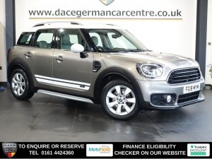 Used 2018 SILVER MINI COUNTRYMAN SUV 1.5 Cooper SUV 5dr Petrol Auto 6Spd ALL4 Euro 6 (s/s) (136 ps) (reg. 2018-03-21) for sale in Altrincham