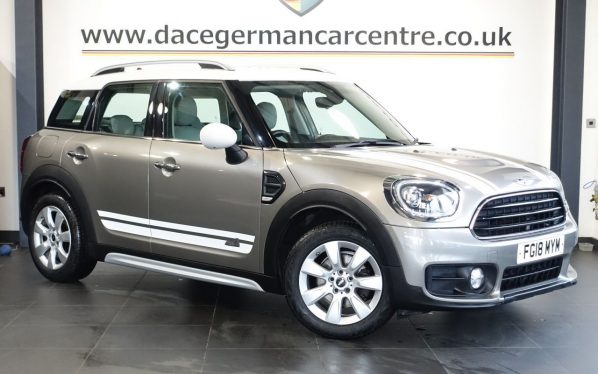 Used 2018 SILVER MINI COUNTRYMAN SUV 1.5 Cooper SUV 5dr Petrol Auto 6Spd ALL4 Euro 6 (s/s) (136 ps) (reg. 2018-03-21) for sale in Altrincham