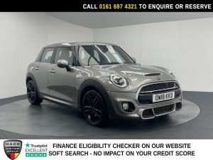 Used 2018 SILVER MINI HATCH Hatchback 2.0 Cooper S Hatchback 5dr Petrol Steptronic Euro 6 (s/s) (192 ps) (reg. 2018-08-04) for sale in Manchester