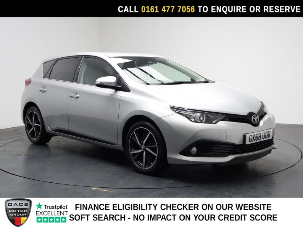 Used 2018 SILVER TOYOTA AURIS Hatchback 1.2 VVT-i Design Hatchback 5dr Petrol Manual Euro 6 (s/s) (116 ps) (reg. 2018-09-12) for sale in Stockport
