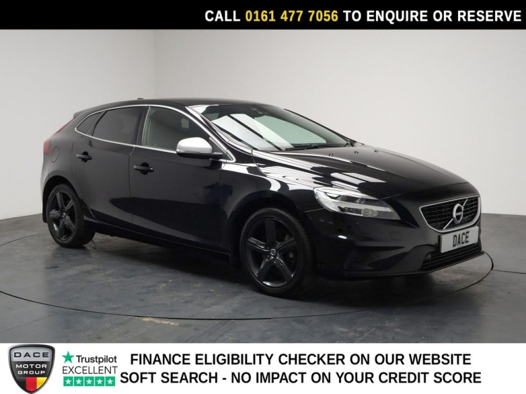 Used 2019 BLACK VOLVO V40 Hatchback 1.5 T2 R-Design Edition Hatchback 5dr Petrol Auto Euro 6 (s/s) (122 ps) (reg. 2019-06-17) for sale in Stockport