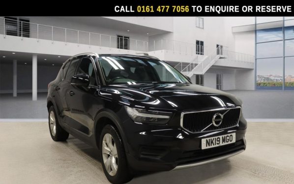 Used 2019 BLACK VOLVO XC40 SUV 1.5 T3 Momentum SUV 5dr Petrol Manual Euro 6 (s/s) (156 ps) (reg. 2019-03-30) for sale in Stockport