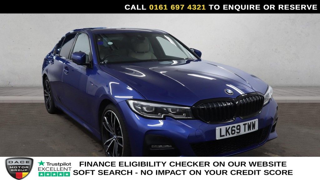 Used 2019 BLUE BMW 3 SERIES Saloon 2.0 320i M Sport Saloon 4dr Petrol Auto xDrive Euro 6 (s/s) (184 ps) (reg. 2019-09-25) for sale in Manchester