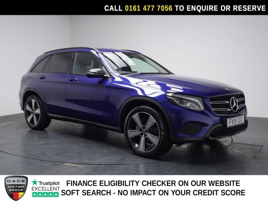 Used 2019 BLUE MERCEDES-BENZ GLC SUV 2.0 GLC250 Urban Edition SUV 5dr Petrol G-Tronic+ 4MATIC Euro 6 (s/s) (211 ps) (reg. 2019-04-10) for sale in Stockport