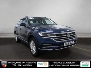 Used 2019 BLUE VOLKSWAGEN TOUAREG SUV 3.0 TDI V6 SEL SUV 5dr Diesel Tiptronic 4Motion Euro 6 (s/s) (286 ps) (reg. 2019-03-28) for sale in Altrincham