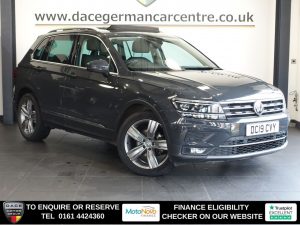 Used 2019 GREY VOLKSWAGEN TIGUAN SUV 2.0 TDI SEL SUV 5dr Diesel DSG Euro 6 (s/s) (150 ps) (reg. 2019-06-14) for sale in Altrincham