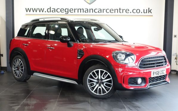 Used 2019 RED MINI COUNTRYMAN SUV 1.5 Cooper Sport SUV 5dr Petrol Manual Euro 6 (s/s) (136 ps) (reg. 2019-02-23) for sale in Altrincham