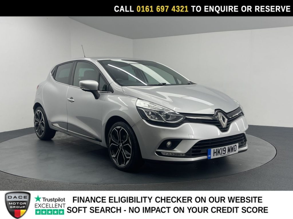 Used 2019 SILVER RENAULT CLIO Hatchback 1.5 dCi Iconic Hatchback 5dr Diesel Manual Euro 6 (s/s) (90 ps) (reg. 2019-03-01) for sale in Manchester
