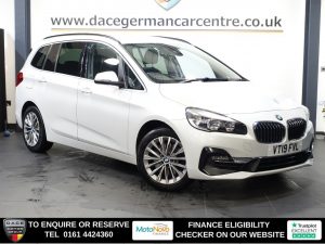 Used 2019 WHITE BMW 2 Series GRAN TOURER MPV 2.0 220d Luxury MPV 5dr Diesel Auto Euro 6 (s/s) (190 ps) (reg. 2019-06-28) for sale in Altrincham