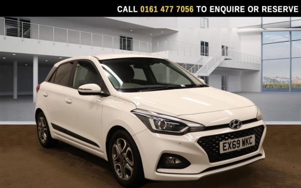 Used 2019 WHITE HYUNDAI I20 Hatchback 1.2 Premium Nav Hatchback 5dr Petrol Manual Euro 6 (s/s) (84 ps) (reg. 2019-09-11) for sale in Stockport