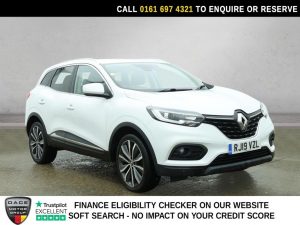 Used 2019 WHITE RENAULT KADJAR SUV 1.3 TCe Iconic SUV 5dr Petrol Manual Euro 6 (s/s) (140 ps) (reg. 2019-03-29) for sale in Manchester