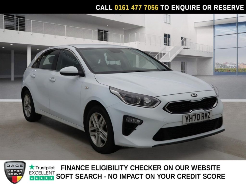 Used 2020 WHITE KIA CEED Hatchback 1.0 T-GDi ECO 2 Hatchback 5dr Petrol Manual Euro 6 (s/s) (118 bhp) (reg. 2020-09-25) for sale in Stockport
