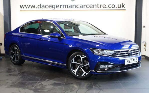 Used 2021 BLUE VOLKSWAGEN PASSAT Saloon 1.5 TSI EVO R-Line Saloon 4dr Petrol DSG Euro 6 (s/s) (150 ps) (reg. 2021-10-09) for sale in Altrincham