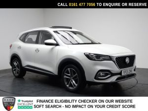 Used 2021 WHITE MG MG HS SUV 1.5 T-GDI Exclusive SUV 5dr Petrol DCT Euro 6 (s/s) (162 ps) (reg. 2021-04-21) for sale in Stockport