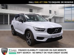 Used 2022 SILVER VOLVO XC40 SUV 1.5 T3 R-Design SUV 5dr Petrol Auto Euro 6 (s/s) (163 ps) (reg. 2022-04-30) for sale in Stockport