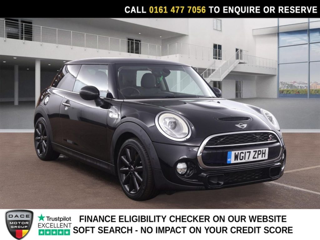 Used 2017 BLACK MINI HATCH Hatchback 2.0 Cooper SD Hatchback 3dr Diesel Manual Euro 6 (s/s) (170 ps) (reg. 2017-06-27) for sale in Stockport
