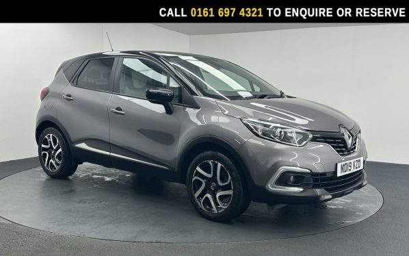 Used 2019 GREY RENAULT CAPTUR SUV 0.9 TCe ENERGY Iconic SUV 5dr Petrol Manual Euro 6 (s/s) (90 ps) (reg. 2019-04-30) for sale in Manchester