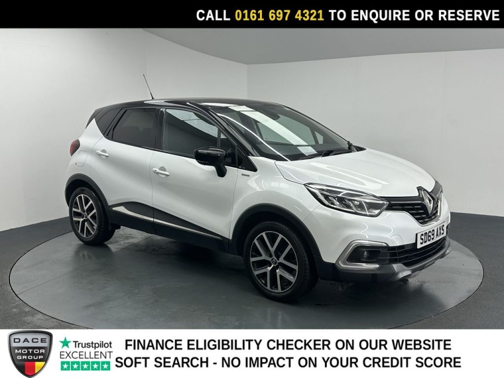 Used 2019 WHITE RENAULT CAPTUR SUV 1.3 TCe ENERGY S Edition SUV 5dr Petrol Manual Euro 6 (s/s) (130 ps) (reg. 2019-09-30) for sale in Manchester