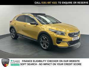 Used 2021 YELLOW KIA XCEED SUV 1.6 GDi 8.9kWh First Edition SUV 5dr Petrol Plug-in Hybrid DCT Euro 6 (s/s) (139 bhp) (reg. 2021-03-31) for sale in Manchester