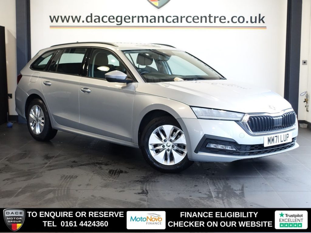 Used 2022 SILVER SKODA OCTAVIA Estate 1.0 TSI SE Technology Estate 5dr Petrol Manual Euro 6 (s/s) (110 ps) (reg. 2022-01-27) for sale in Altrincham