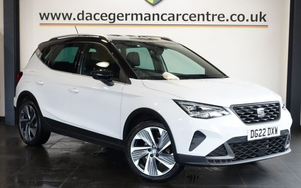 Used 2022 WHITE SEAT ARONA SUV 1.5 TSI FR Sport SUV 5dr Petrol DSG Euro 6 (s/s) (150 ps) (reg. 2022-03-11) for sale in Altrincham