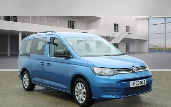 Used 2023 BLUE VOLKSWAGEN CADDY MAXI MPV 1.5 TSI Life MPV 5dr Petrol DSG Euro 6 (s/s) (114 ps) (reg. 2023-04-21) for sale in Altrincham