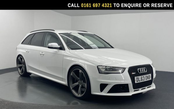Used 2014 WHITE AUDI RS4 AVANT Estate 4.2 FSI V8 Estate 5dr Petrol S Tronic quattro Euro 5 (450 ps) (reg. 2014-02-03) for sale in Manchester