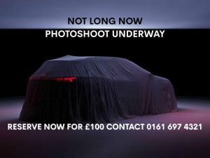 Used 2015 BLUE VOLVO V40 CROSS COUNTRY Hatchback 1.6 D2 Lux Hatchback 5dr Diesel Powershift Euro 5 (s/s) (115 ps) (reg. 2015-08-06) for sale in Manchester