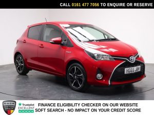 Used 2015 RED TOYOTA YARIS Hatchback 1.5 VVT-h Design Hatchback 5dr Petrol Hybrid E-CVT Euro 6 (101 ps) (reg. 2015-12-31) for sale in Stockport