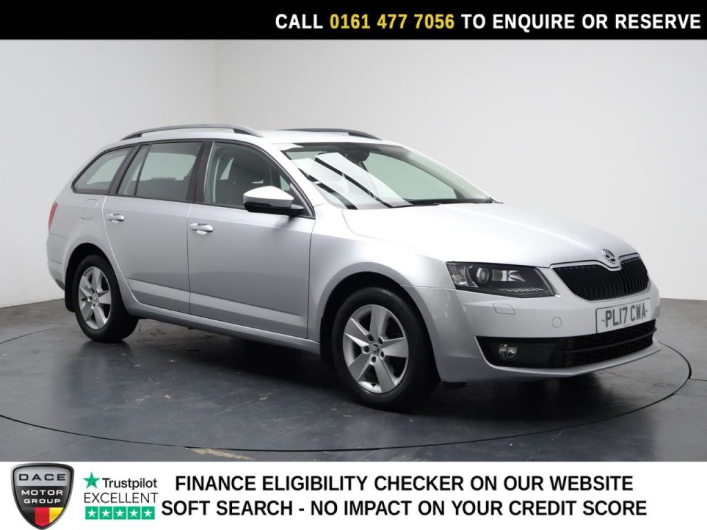 Used 2017 SILVER SKODA OCTAVIA Estate 2.0 TDI SE Estate 5dr Diesel Manual 4WD Euro 6 (s/s) (150 ps) (reg. 2017-06-30) for sale in Stockport