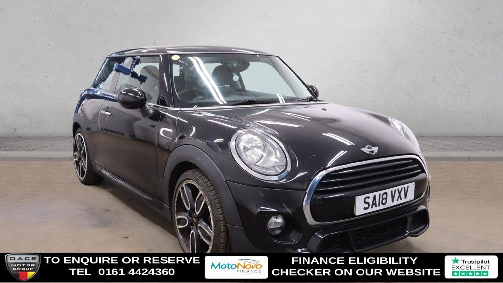 Used 2018 BLACK MINI HATCH Hatchback 1.5 Cooper Hatchback 3dr Petrol Manual Euro 6 (s/s) (136 ps) (reg. 2018-03-28) for sale in Altrincham